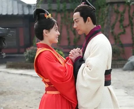 黄轩的出生地在哪 国民初恋《芈月传》再演浪漫爱情