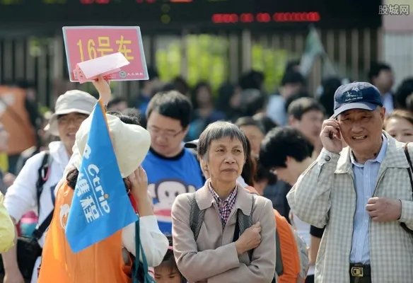 越南岘港紧急疏散8万游客 已关闭边界禁止进入!