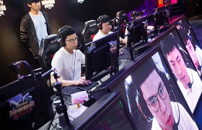 走进事件背后 全方位看QG.Doinb事件