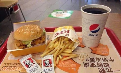 四川肯德基辣椒包要收费了，肯德基必点的美食都有哪些？