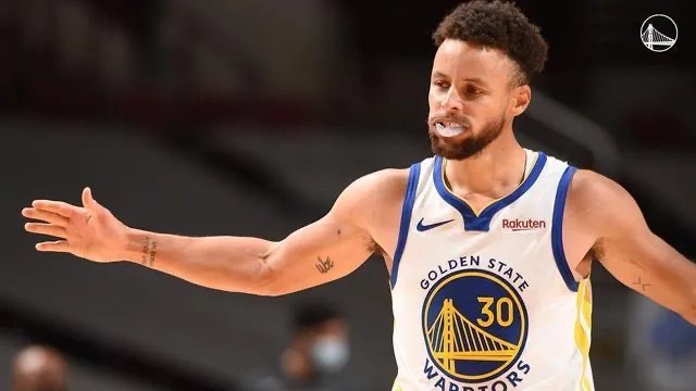 詹姆斯支持库里当选MVP，你觉得库里今年的表现如何？