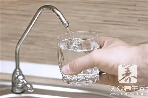 饮水机能把水完全烧开吗