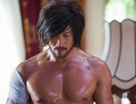 伍思凯儿子被逮捕情况如何？