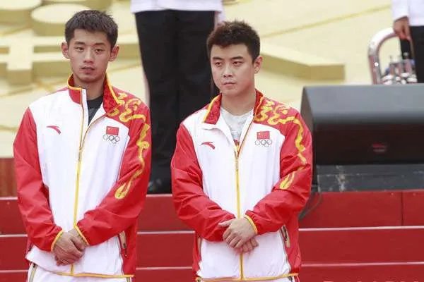 王皓退役震惊体坛 借百日宴表达感激之情