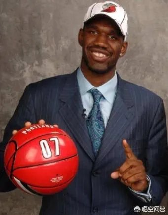 易建联32岁还能拿总决赛MVP,那当年选秀顺位在他前面5人现在实力又如何?