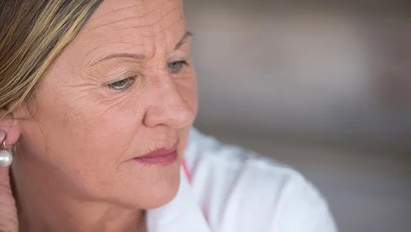 嘴角皱纹怎么消除