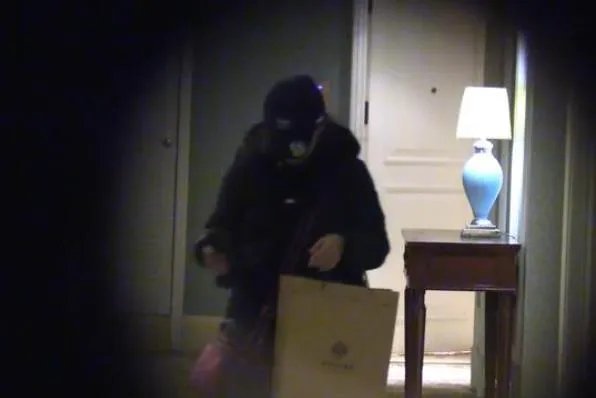 张丹峰毕滢再同房:这次直接穿着浴袍光着小腿进去