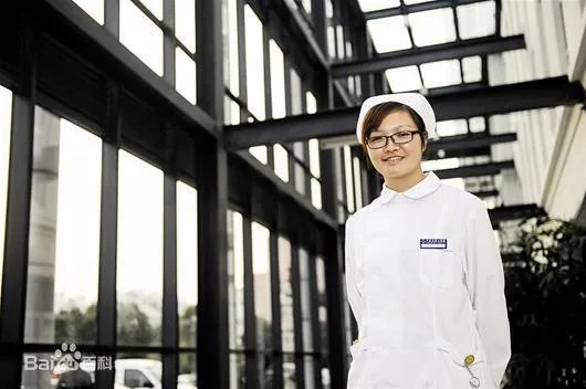 医学生救人无效遭恶评后,学校将授她们特别奖。你如何看此事?