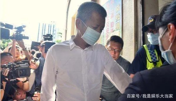 黄鸿升遗照与普通人的遗照有何不同？