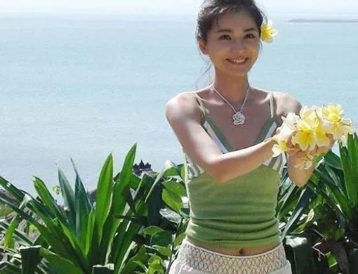 张瑞希年轻时候的照片 她一直单身没结婚吗