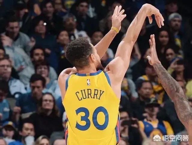 库里三分命中总数升至历史第三,排在库里面前的两位球员是谁?还有多大的距离?