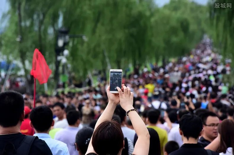 今年五一放假4天 你们期待的小长假回来了！