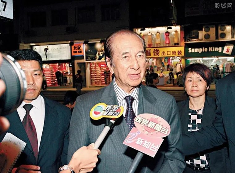 赌王何鸿燊入ICU 何鸿燊病情复发进医院