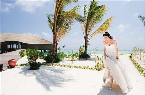 北京婚纱礼服定制哪家好  北京婚纱定制品牌推荐