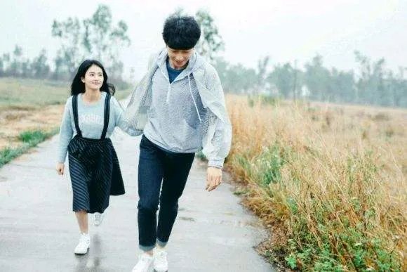 罗云熙白鹿疑恋情曝光，这究竟是白鹿第几次恋情曝光了