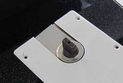 地弹簧门维修方法是什么