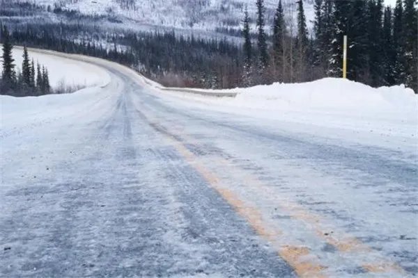 世界十大诡异公路 郭亮隧道上榜,第七被称为幽灵之路