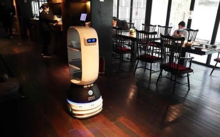 海底捞上半年净亏损9.65亿元，这是什么原因造成的？