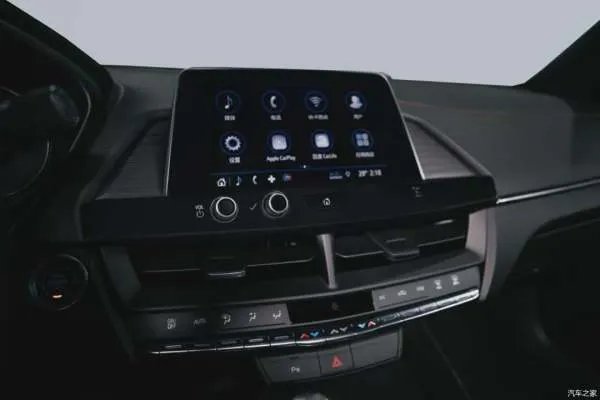 紧凑型车的价格！这款豪华中型车只要20多万