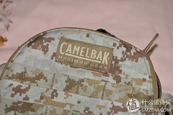 我去年买了个登山包，超耐磨——晒 Camelbak  驼峰 H.A.W.G. 500 登山包