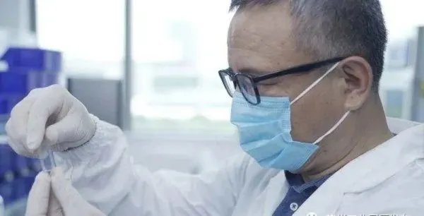 我国首个新冠mRNA疫苗获批临床，意味着疫情将好转？