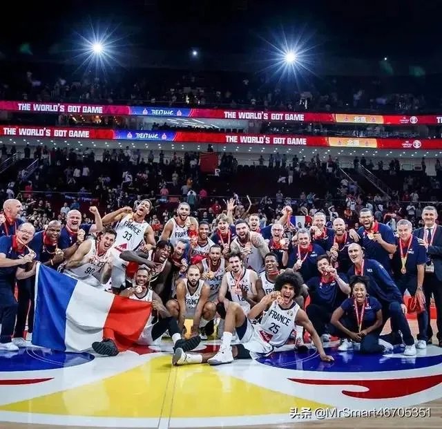法国67-59逆转澳大利亚,德科洛19分,富尼耶16分,怎么评价?