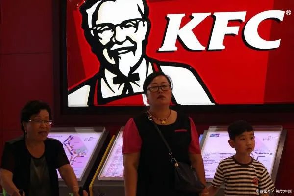 肯德基全家桶里面都有什么,肯德基的早餐几点到几点?