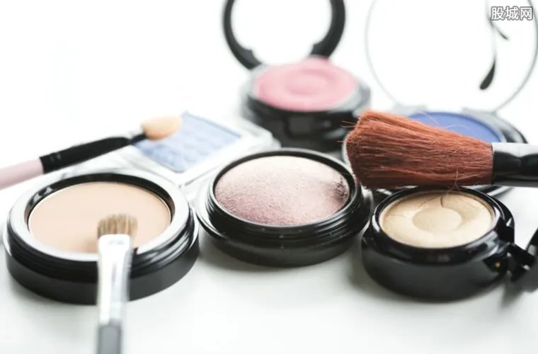 400批次化妆品出事 8批次假冒化妆品汞含量超标