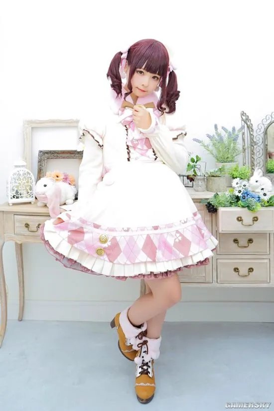 日本美少女COS萝莉图集 清音、体柔、长的娇