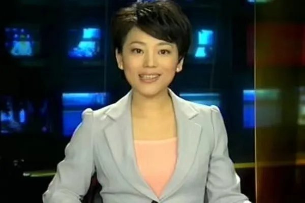 劳春燕年龄多大