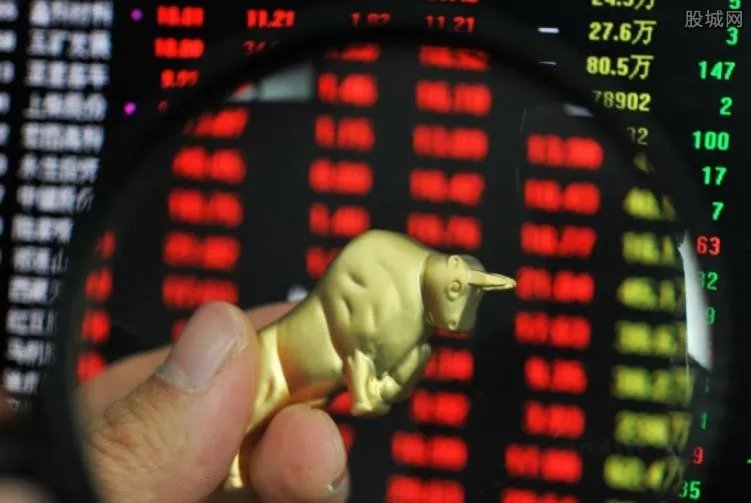 中国超日本成全球第二富国家 中产人数超越美国