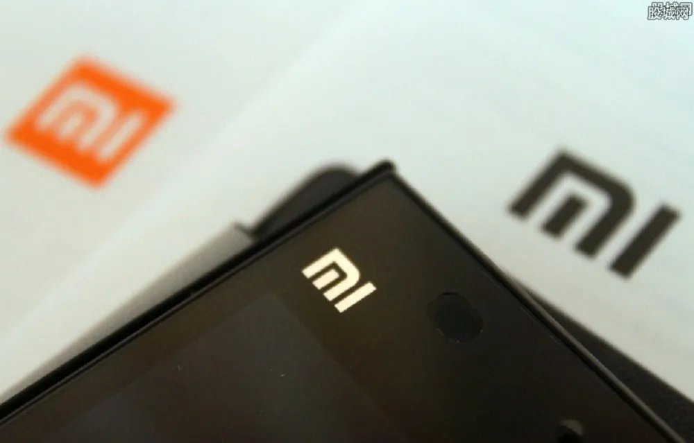 华为荣耀门店遭砸 揭秘背后原因竟是这样