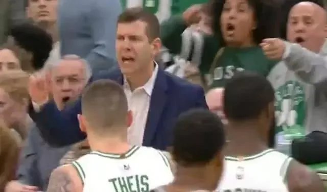 怎么看待肯巴·沃克遭驱逐?