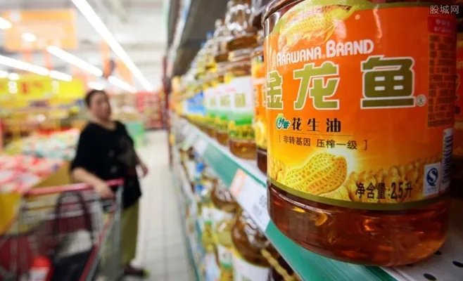 郭鹤年千亿资产 郭鹤年夫人何宝莲是小三上位