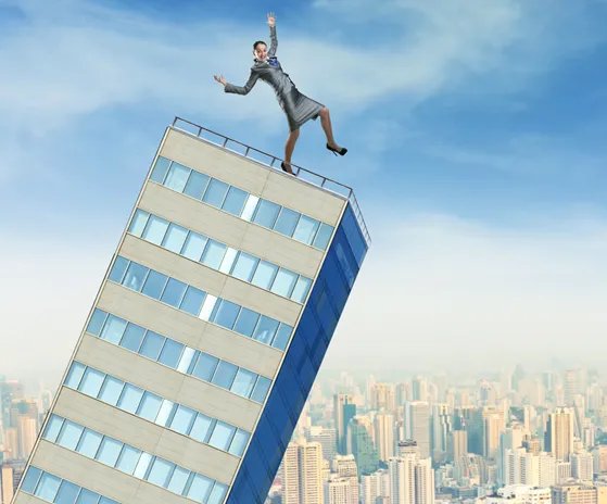 南宁大楼突然倒塌是怎么回事 南宁大楼为什么会突然倒塌