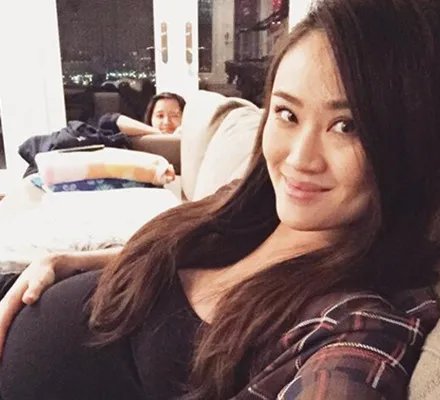 李晓鹏老婆李安琪二胎照片曝光 奥莉升级当姐姐