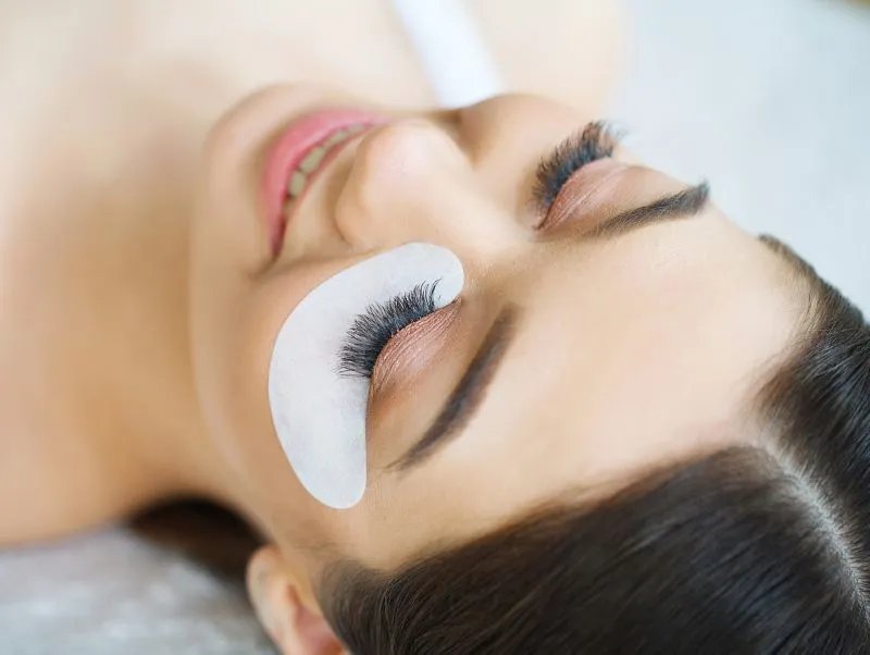 眼霜什么时候用