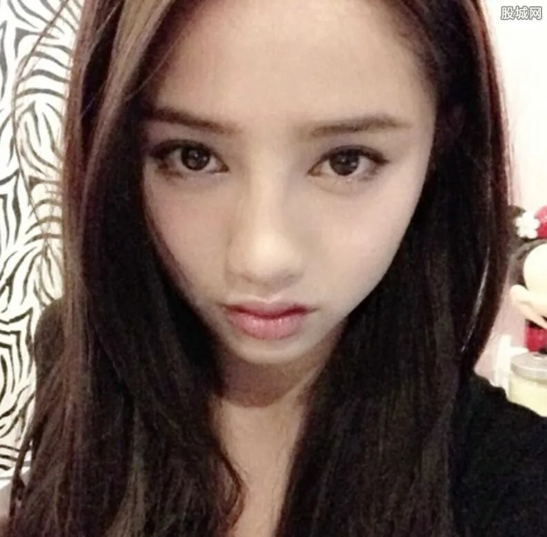 付梦妮身高是多少 付梦妮与张智霖同框显娇小