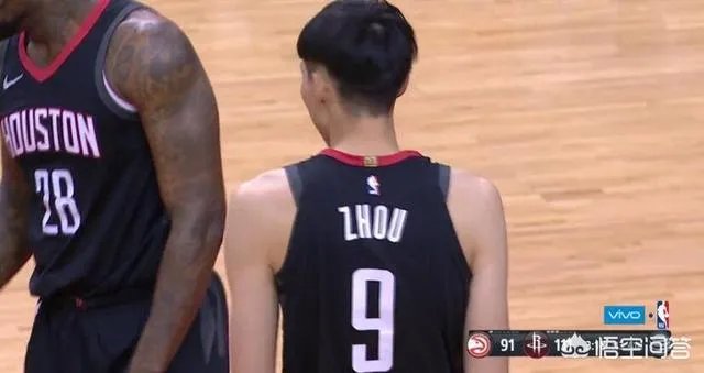 火箭大胜老鹰,周琦上场三分钟砍下+2,怎么评价?