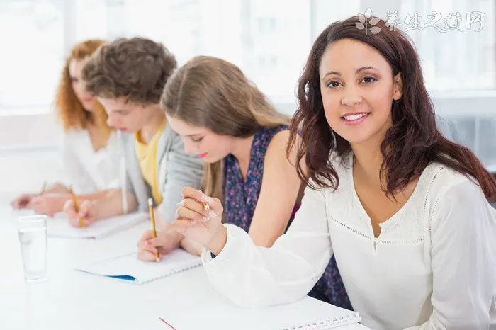 2019五四青年节放假吗 五四青年节放假半天