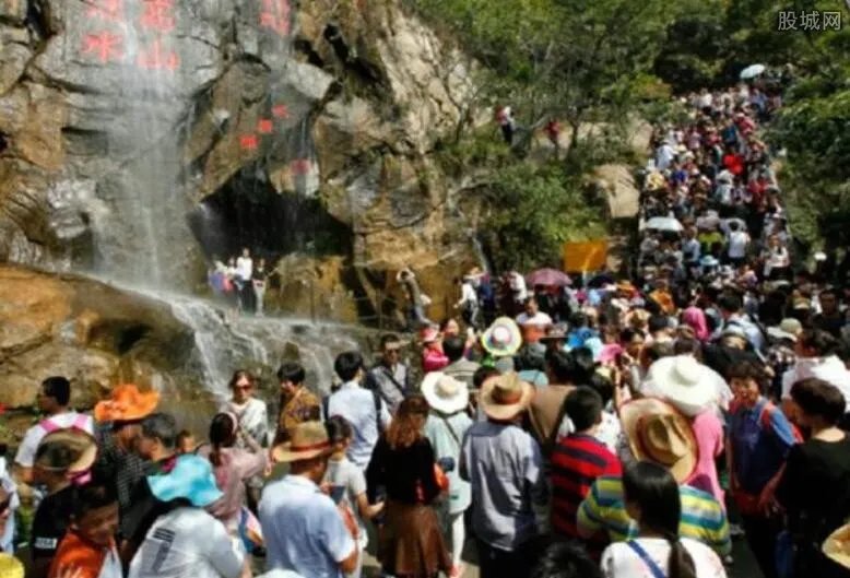 冰川公园日限游客 每天仅售1万张可通过网络提前购票