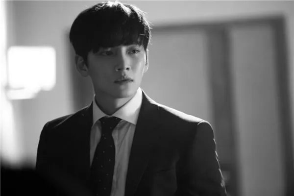 韩国十大帅哥排行榜 南柱赫上榜,第二歌唱的好演技也不错