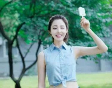 我的体育老师李思涵:李思涵图片