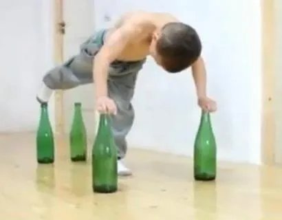 7岁小猛男是怎么回事：看看这组照片你就明白了