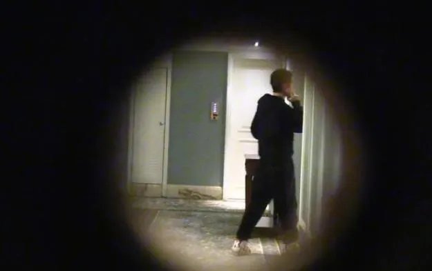 张丹峰毕滢再同房:这次直接穿着浴袍光着小腿进去