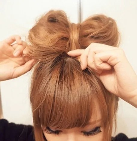 梳头发的方法图解