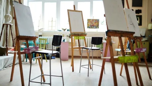 画室培训班收费表