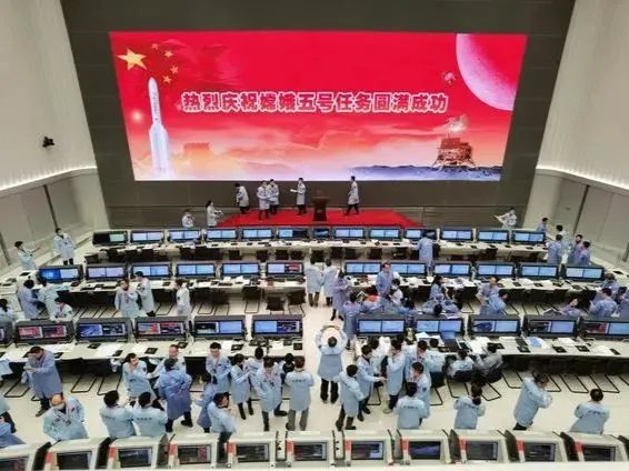 中国航天标志性的大红屏又出现了,什么时候才会出现大红屏?