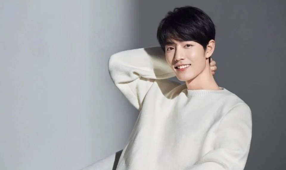 肖战后援会道歉整改,后援会道歉了,你觉得肖战需要道歉吗?