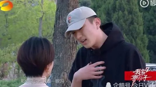 陈小纭前男友是哪位歌手麦亨利是谁 历任男友情史盘点和张睿关系